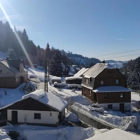Ferienhaus Historisches Aschberg Haisl Klingenthal, Terrasse, Großer Garten 6 2 Personen