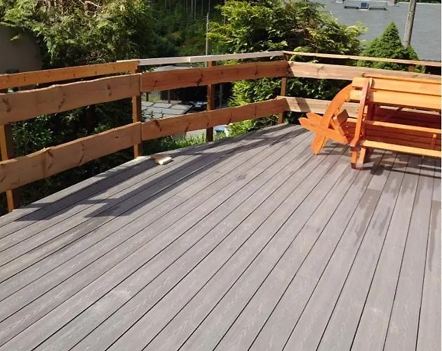 بيت للعطل Historisches Aschberg Haisl Klingenthal, Terrasse, Grosser Garten 6 2 Personen كلينغنتال