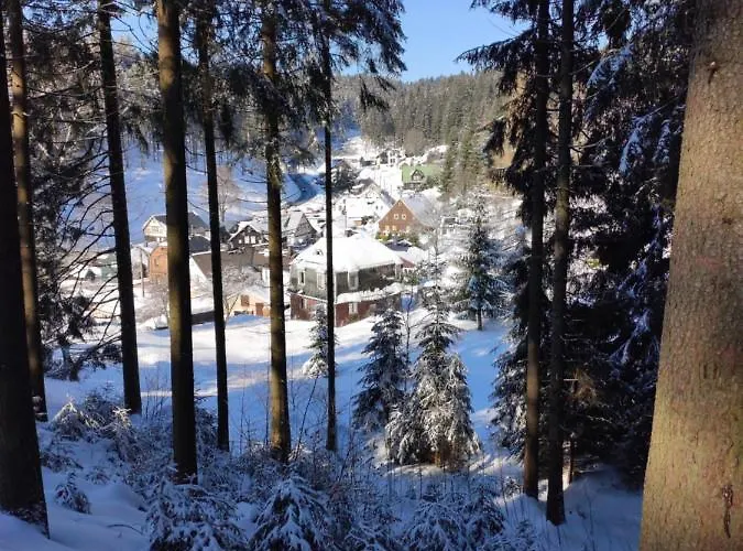 Historisches Aschberg Haisl Klingenthal, Terrasse, Grosser Garten 6 2 Personen بيت للعطل *